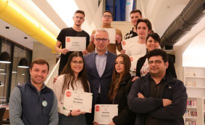 Certifikata për 6 të rinjtë e trajnuar në programin Code for Albania 