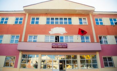 Shkolla “Tefta Tashko Koço” do të rikonstruktohet. 