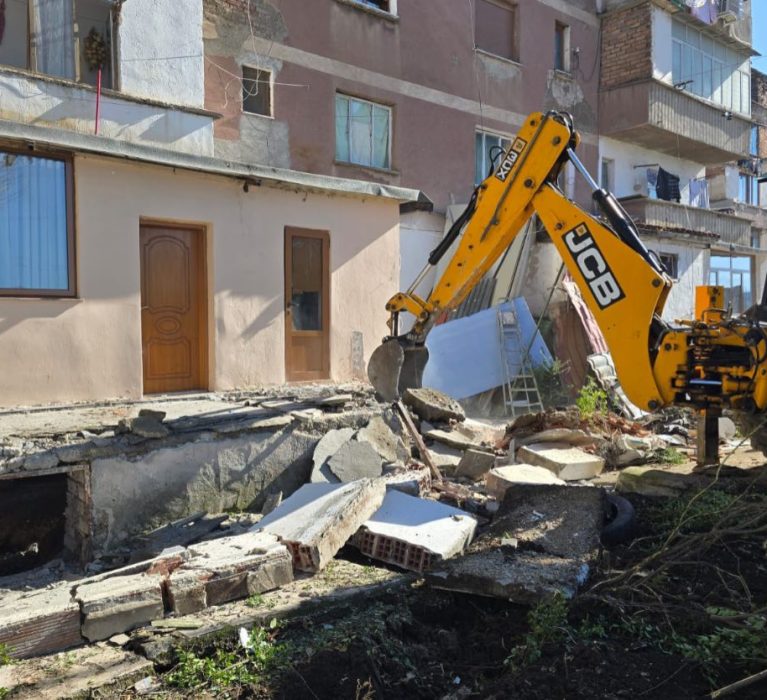 Lirimi i hapësirave publike