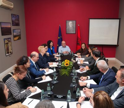 Rihapja e Liceut Francez në Korçë – një hap i rëndësishëm për arsimin.