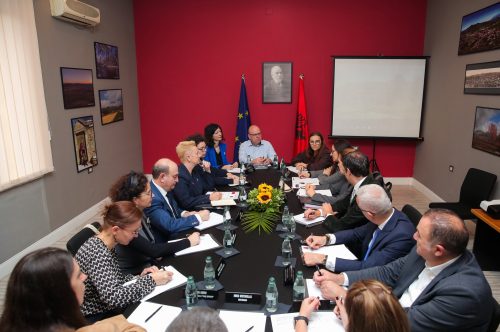 Rihapja e Liceut Francez në Korçë – një hap i rëndësishëm për arsimin.