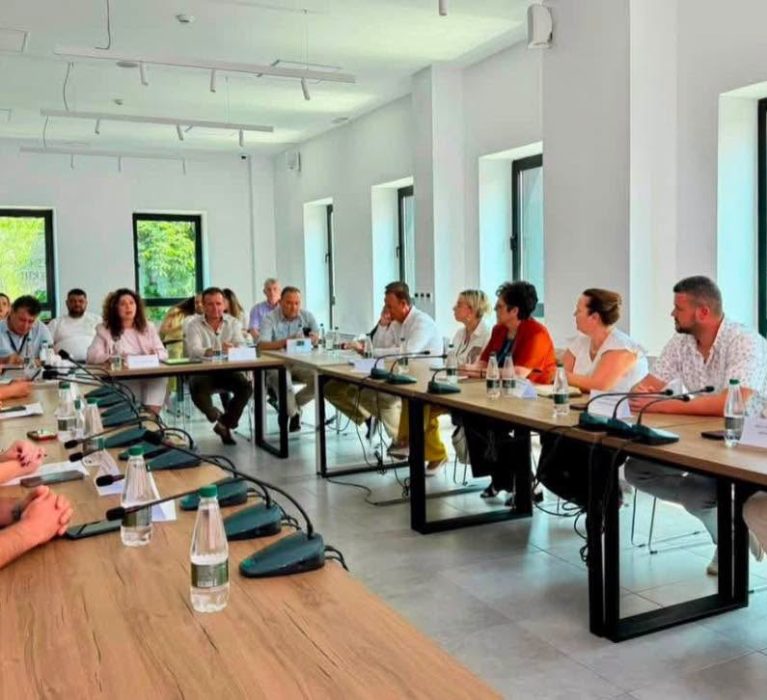Mbledhja e parë e Organit Këshillues të Prefektit të Qarkut Korçë
